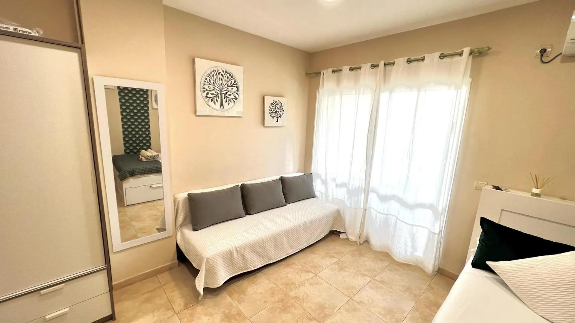 Apartment Estudio Benalbeach New Benalmadena Spain